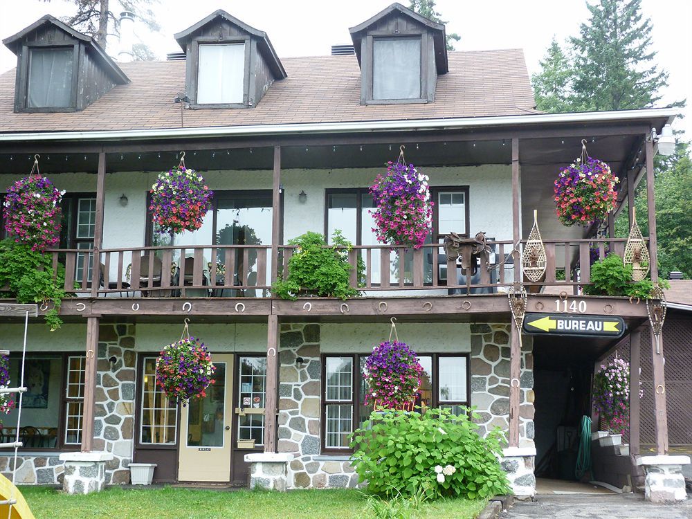 Motel Des Pays D'En Haut Валь-Даві Екстер'єр фото